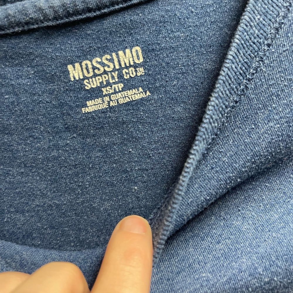 Mossimo blue top